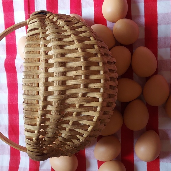 VINTAGE Basket &  Wooden Eggs Country/Prim Decor. - Picture 4 of 8